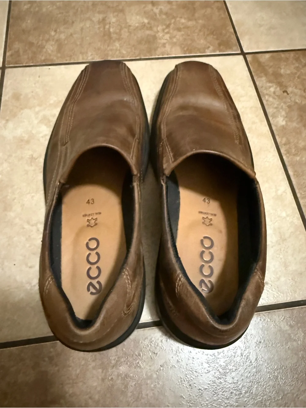 Ecco Men’s Brown Leather Slip-On Loafers